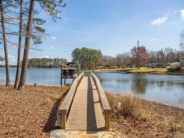 47 Ridgewood Ln, Newberry, SC 29127