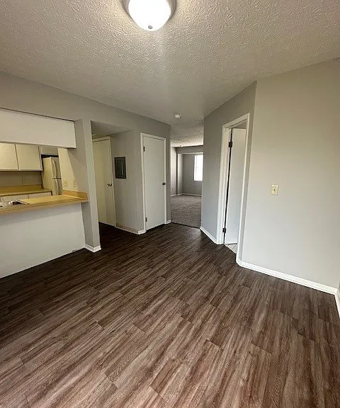 1800 Worthington Run Dr — Photo 2