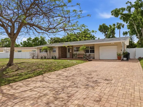 4415 7th St S, Saint Petersburg, FL 33705