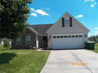 3860 Kilberry Ct, Walkertown, NC 27051