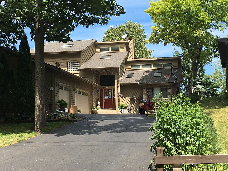 1st image of 25374 W Dering Ln