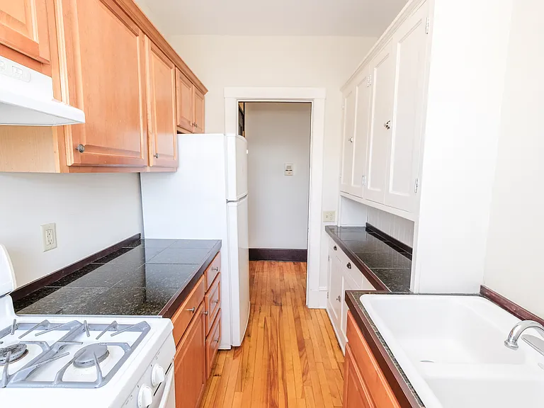 Legacy Rose Flats — Photo 39