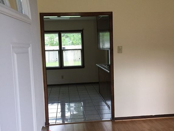 2nd image of 127 Pine Grove Dr