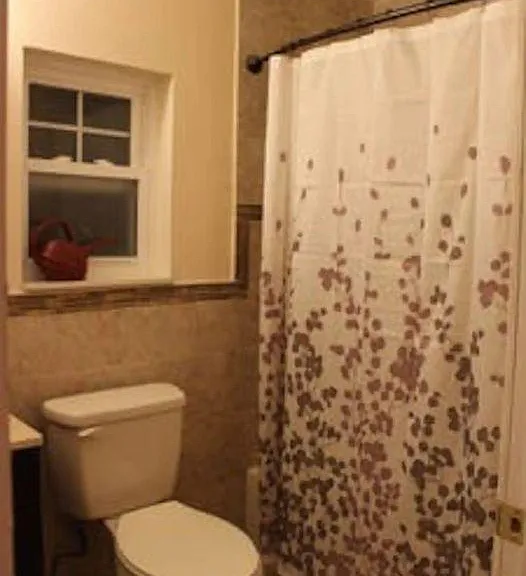 104 Woodward St #1 — Photo 3
