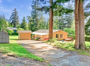 560 N Sunset Dr, Camano Island, WA 98282