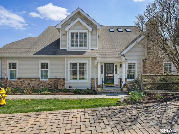 638 Danbury Road #64, Ridgefield, CT 06877