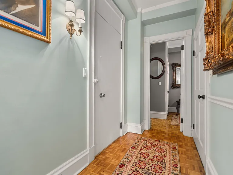 21 Beacon St #3H — Photo 7