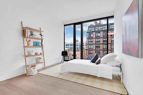 Sold by Modern Spaces | media 14