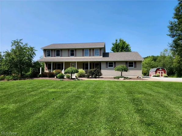 15620 Hart Rd, Montville, OH 44064