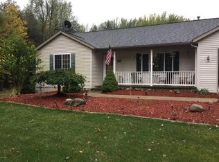 2146 Sunny Pine Dr, Dorr, MI 49323