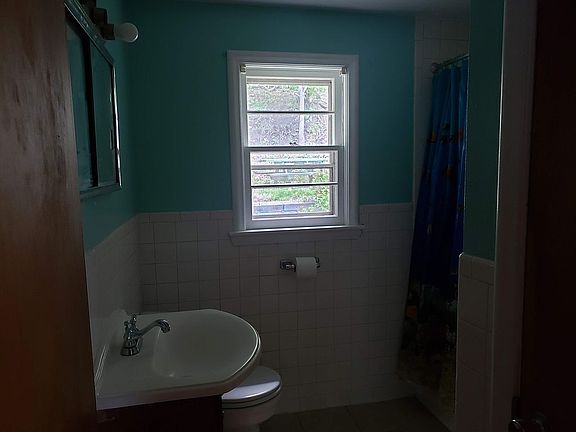 3rd image of 21 Clark Ave