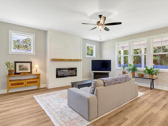 2nd image of 9133 Raccoon Dr