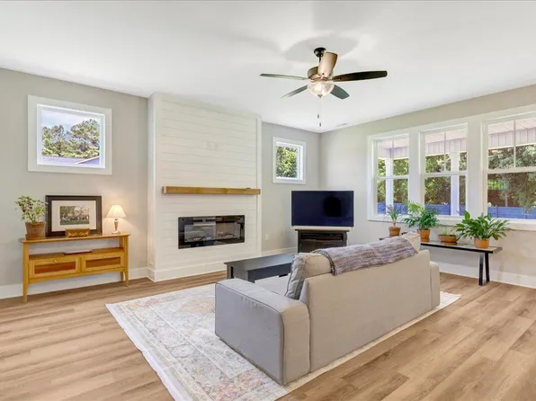 9133 Raccoon Dr, Middlesex, NC 27557