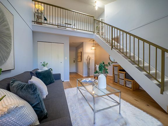 3rd image of 3465 Glen Dr #210