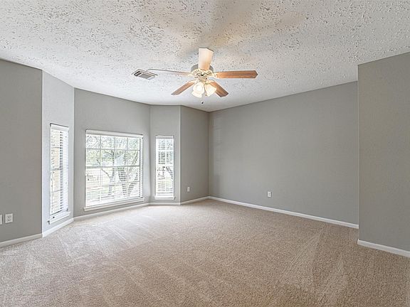 5th image of 1226 Sheffield Dr