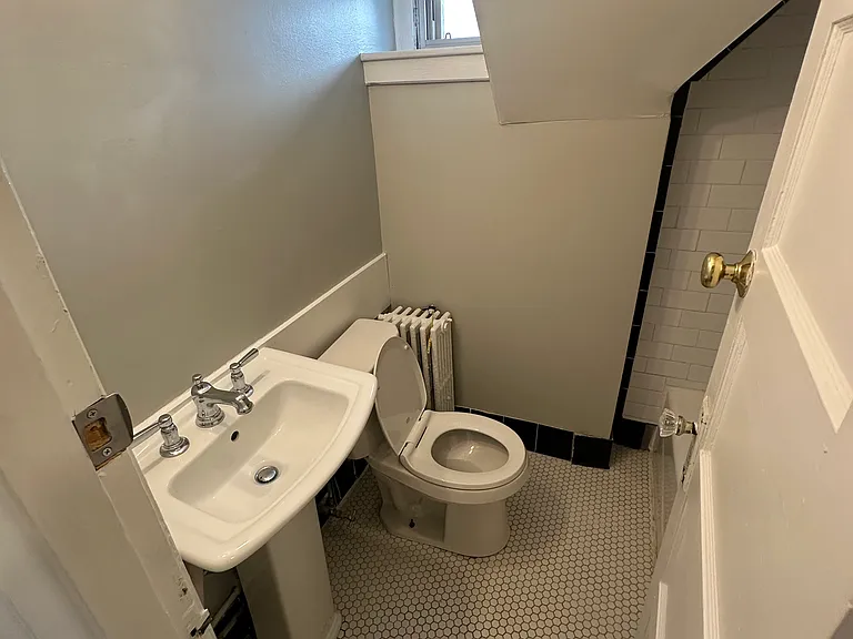 396 Whalley Ave #3 — Photo 9