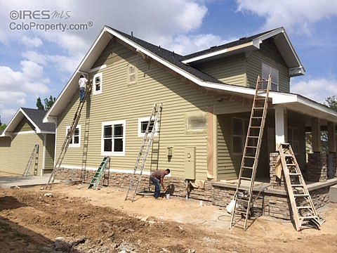 4th image of 2355 44th Ave