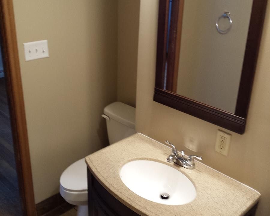 1st image of 196 Foxwood Rd #1