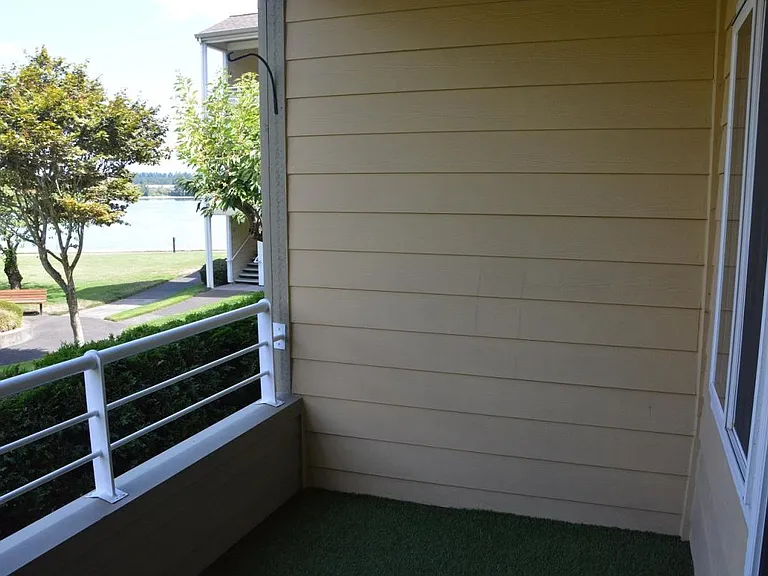 Covered year-round patio