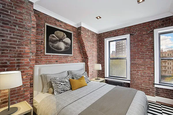 Rented by R New York | media 18