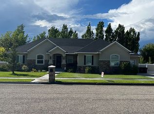 5552 S Veil Dr, Ammon, ID 83406