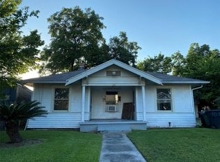108 Goldenrod St, Houston, TX 77009