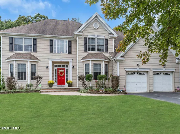 7 Taylors Run, Tinton Falls, NJ 07712