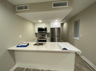 2114 Manning St #2, Philadelphia, PA 19103