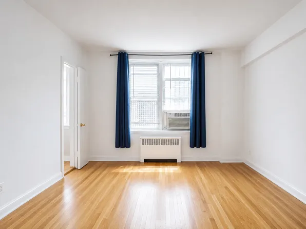 340 East 58th Street image 1 of 3