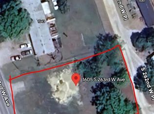 1605 S 263rd West Ave, Sand Springs, OK 74063