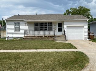 706 S 9th St, Norfolk, NE 68701