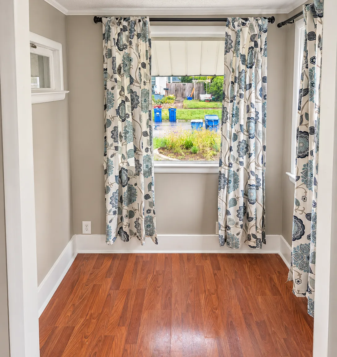 2 bed, 1.0 bath, 880 sqft, $2,200 — Photo 4