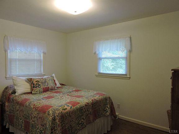 5th image of 1611 Melinda Dr