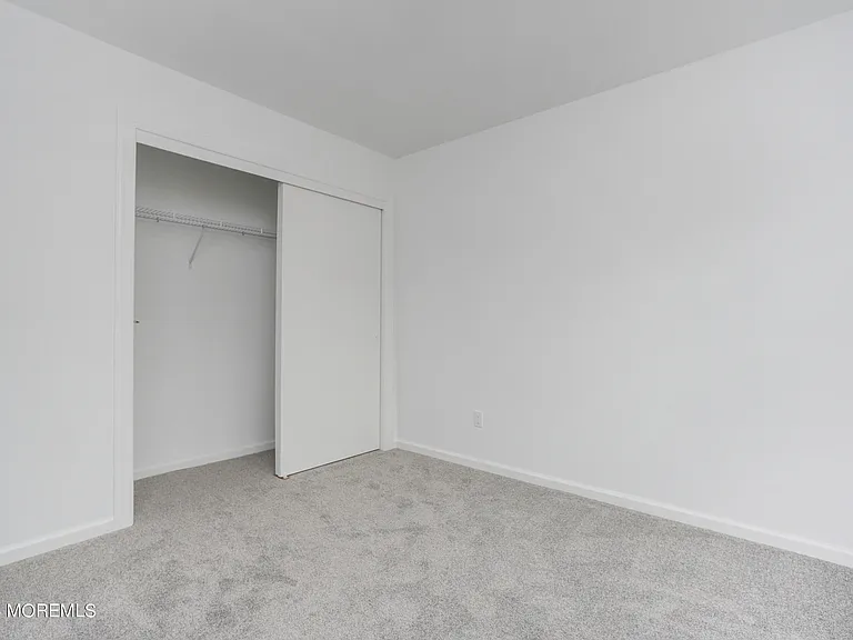 27 Karen Dr — Photo 20