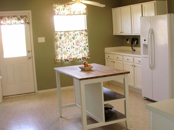 5th image of 612 Timberhaven Trl