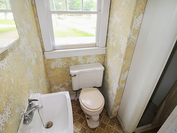 21st image of 702 Tidmore Bend Rd