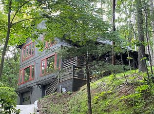 25 Blue Briar Rd, Asheville, NC 28804