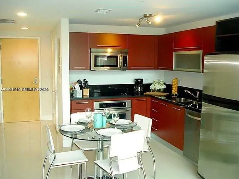 244 Biscayne Blvd #647 — Photo 3