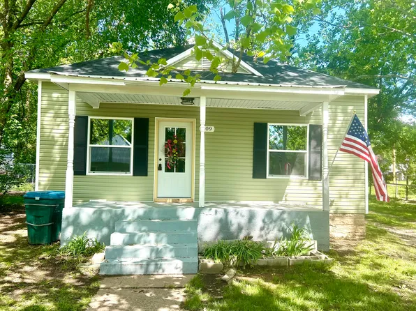 609 Euclid Avenue, Monett, MO 65708