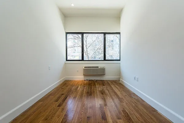 Rented by Nooklyn NYC LLC | media 38