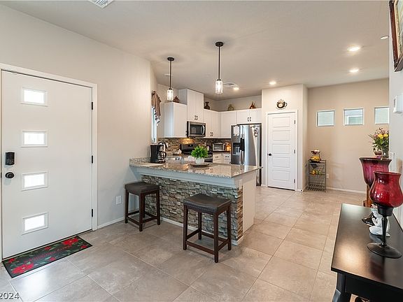 4th image of 4451 Stardust Moon Ave