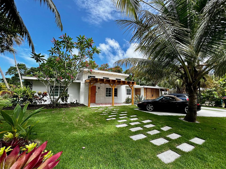The BoHo Flamingo Bungalow est 1953 Walking distance to 5th Ave Pet friendly