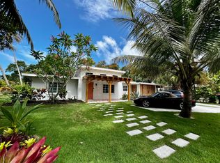 1996 Mullins St, Naples, FL 34112