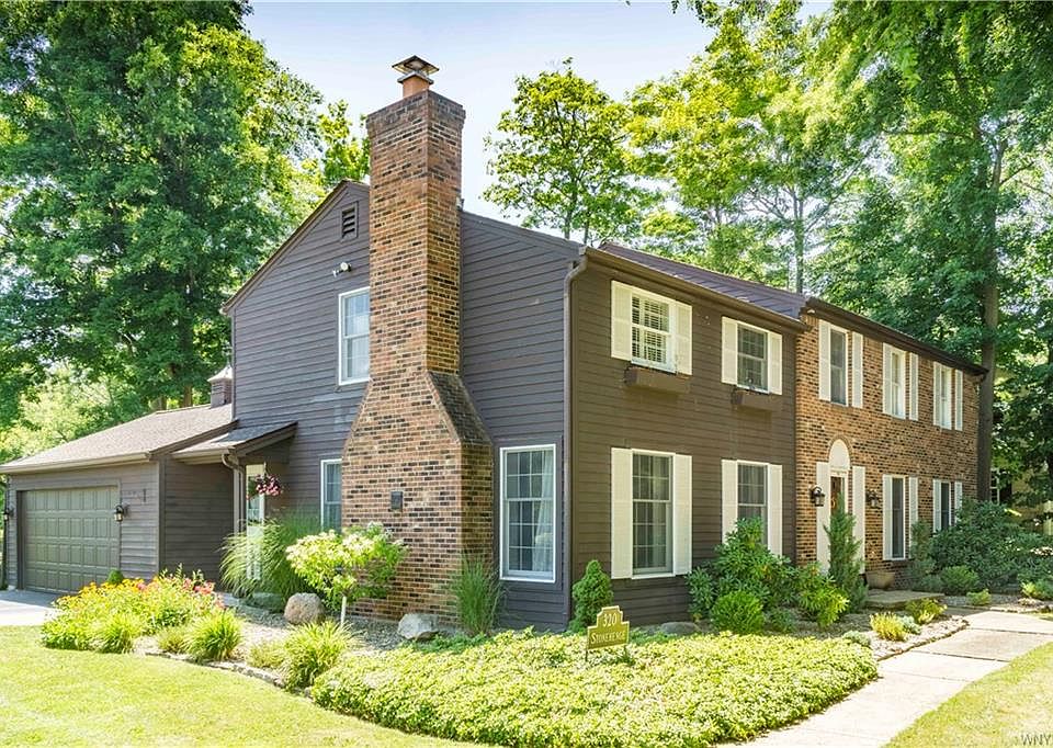1st image of 320 Stonehenge Dr
