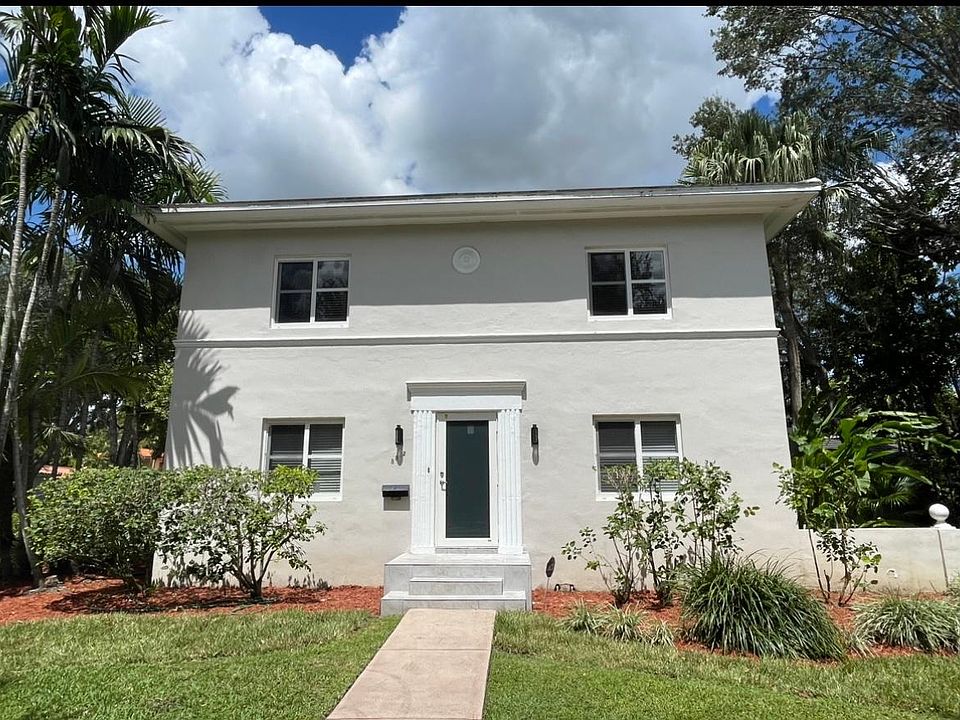 1st image of 3912 Segovia St