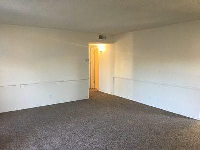4th image of 909 S Magnolia Ave APT C