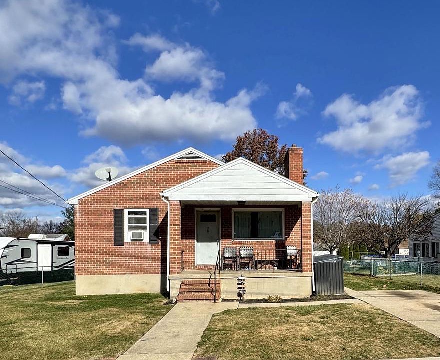 1st image of 3110 Dubois Ave