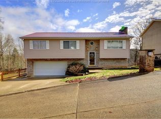 4 Sherry Cir, Cross Lanes, WV 25313