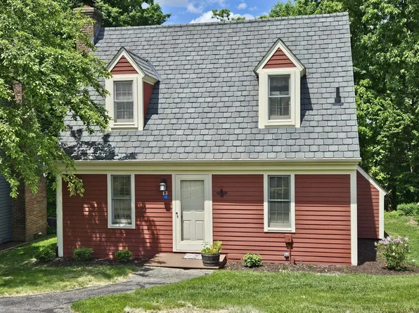 13 Settler Ln, Galena, IL 61036