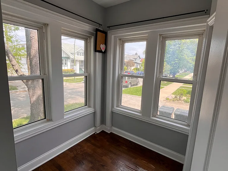 5353 W Belle Plaine Ave #1E — Photo 7